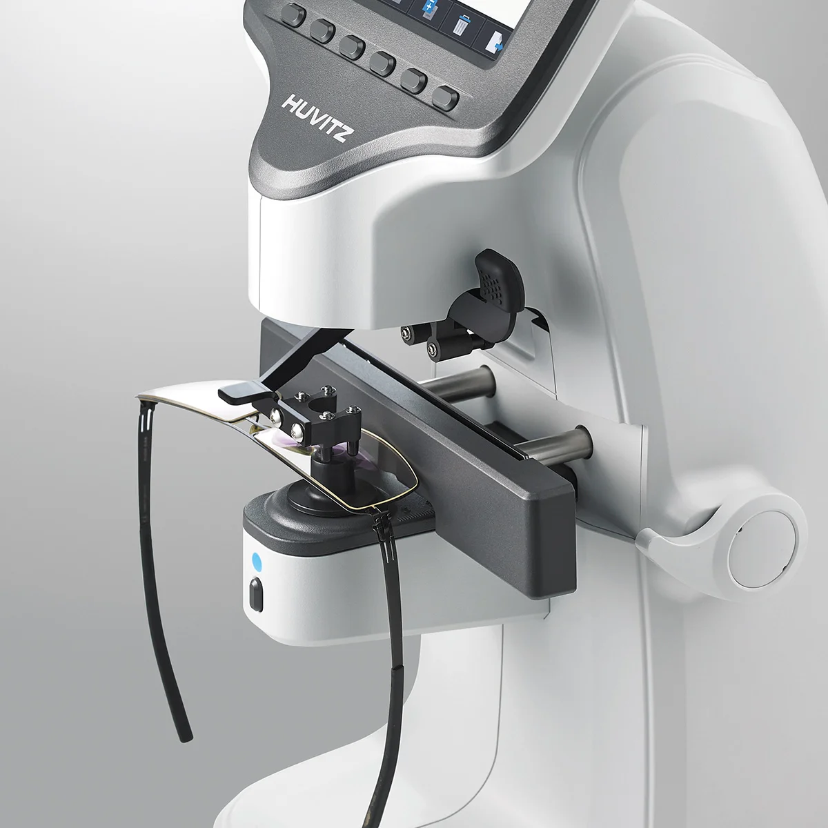 Medição de lentes no Huvitz HLM-1
